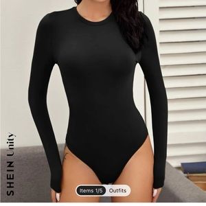 Form fitting long sleeve bodysuit